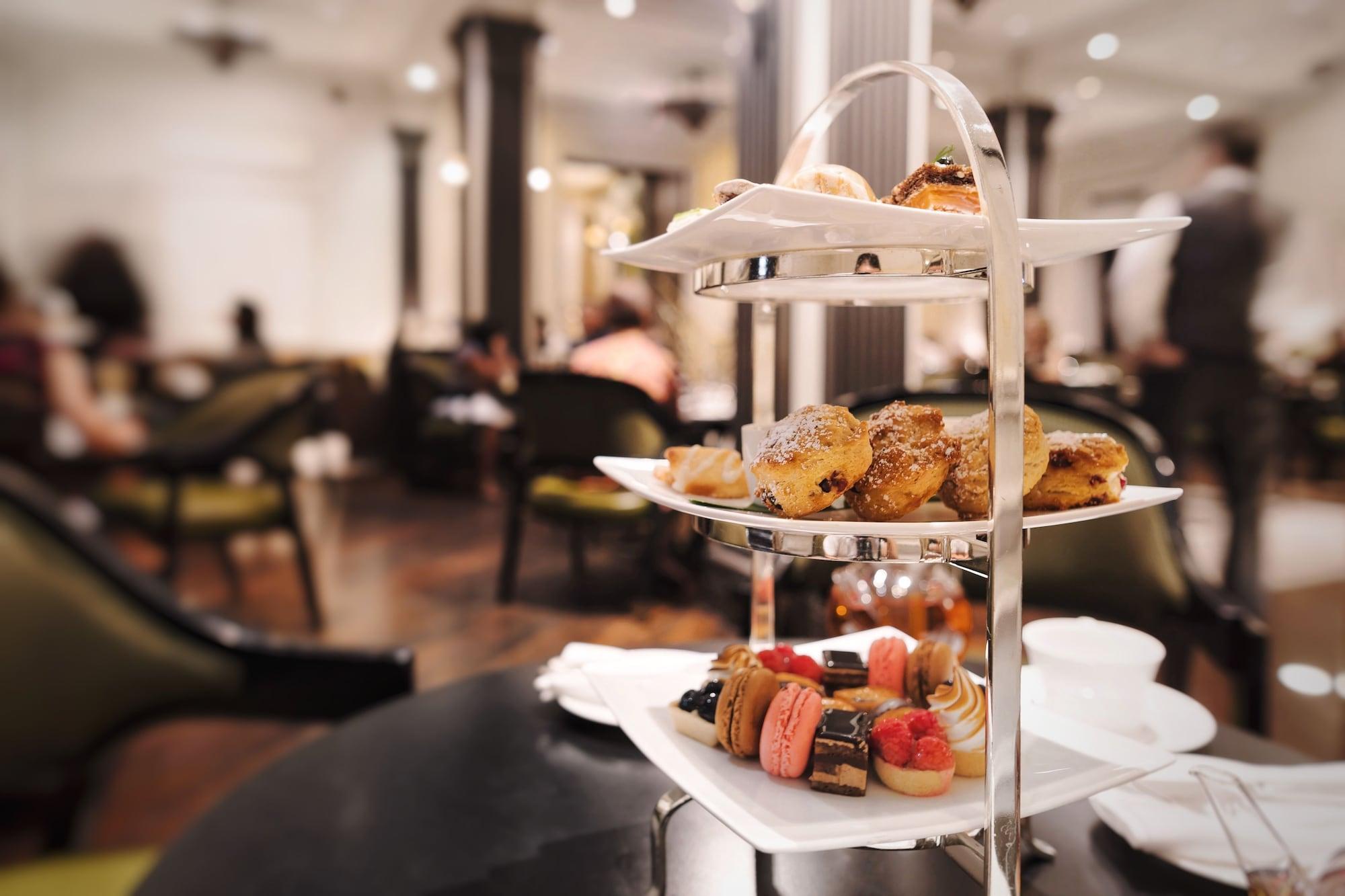 The Pierre, A Taj Hotel, New York Kültér fotó Afternoon tea at the InterContinental Hotel, London, 2011