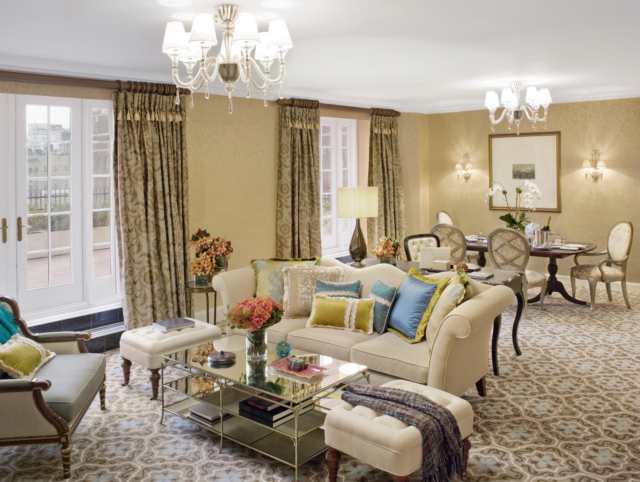 The Pierre, A Taj Hotel, New York Szoba fotó A living room