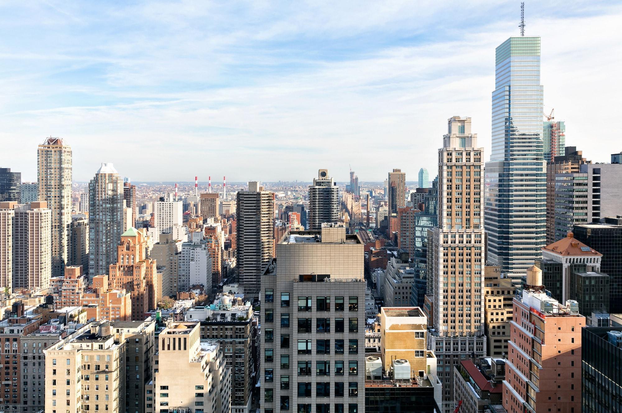 The Pierre, A Taj Hotel, New York Kültér fotó View from the 50th floor of the building