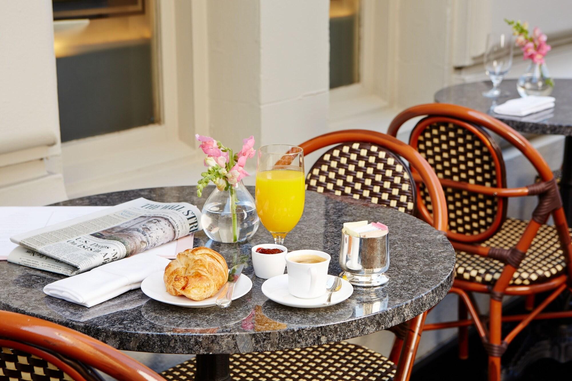 The Pierre, A Taj Hotel, New York Kültér fotó A typical breakfast
