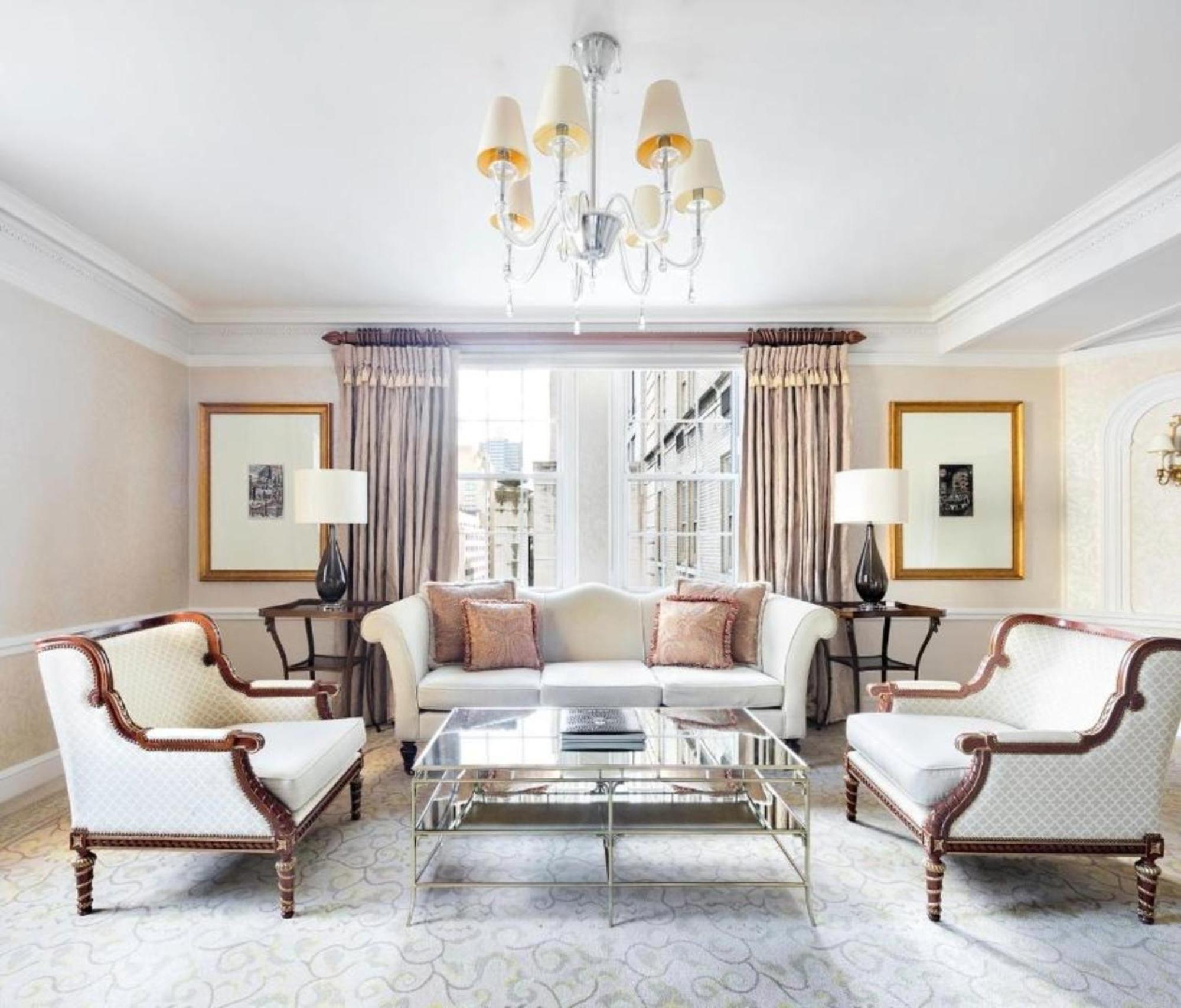 The Pierre, A Taj Hotel, New York Kültér fotó A living room