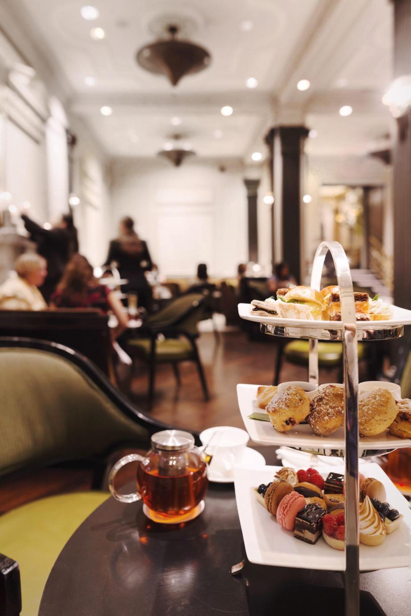 The Pierre, A Taj Hotel, New York Kültér fotó Afternoon tea at the Langham